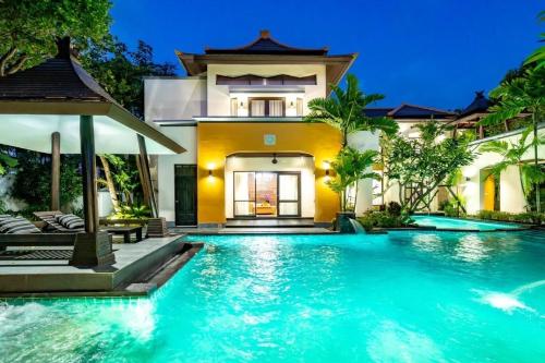 YiZen Boutique Phutara 5 Bedroom Villa — 4-Star Luxury Hotel in Nong Prue, Thailand