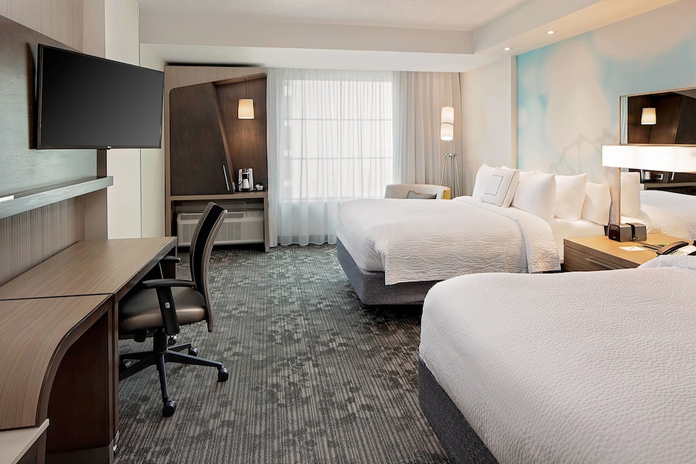Courtyard by Marriott Dallas Downtown Reunion District - photo 9