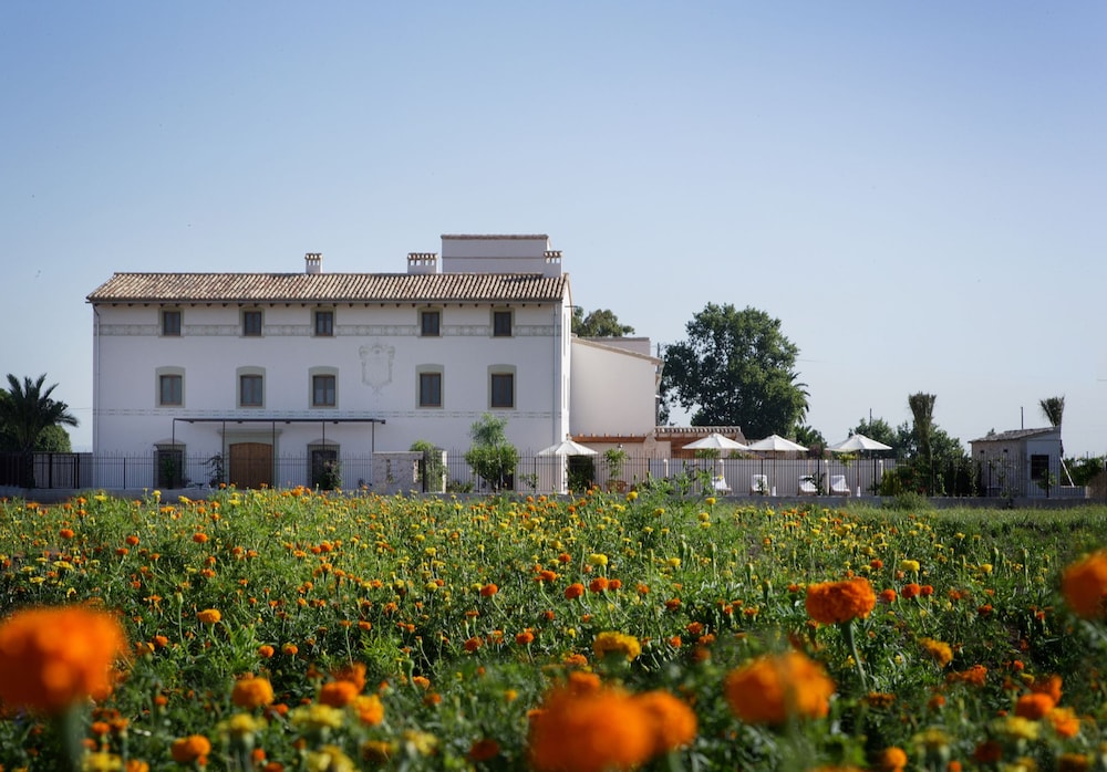 La Mozaira — 4-Star Luxury Hotel in Alboraya, Spain