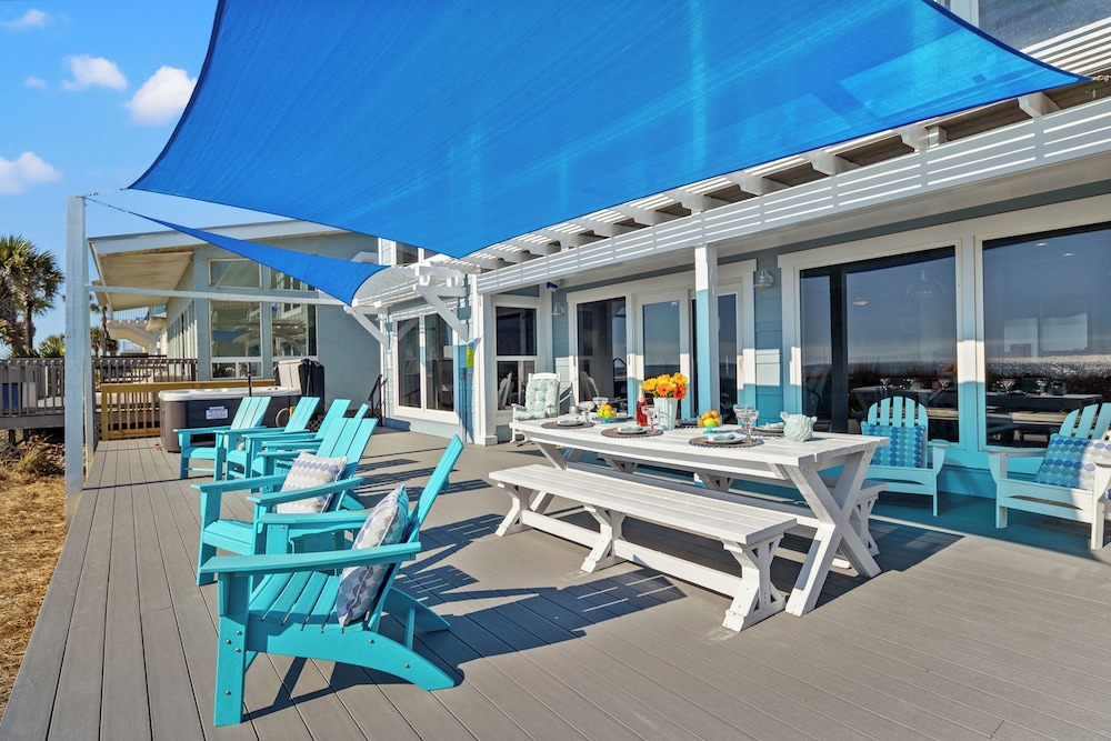 Luxury Gulf Front Property Directly on the Beach Sleeps 15 - photo 51