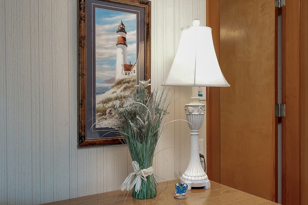 Towne Lyne Motel - photo 147