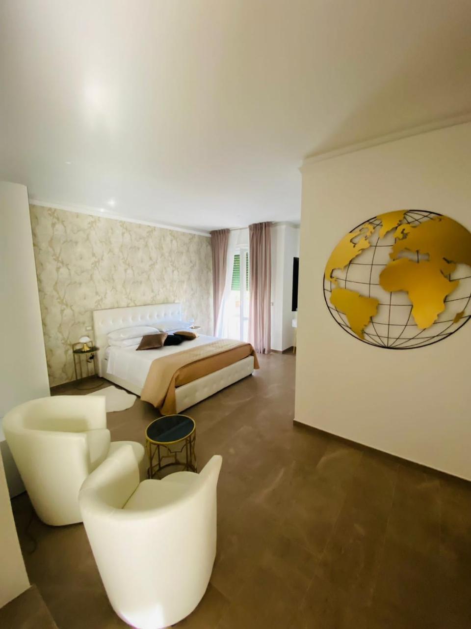 B&B the World — 4-Star Luxury Hotel in Brindisi, Italy