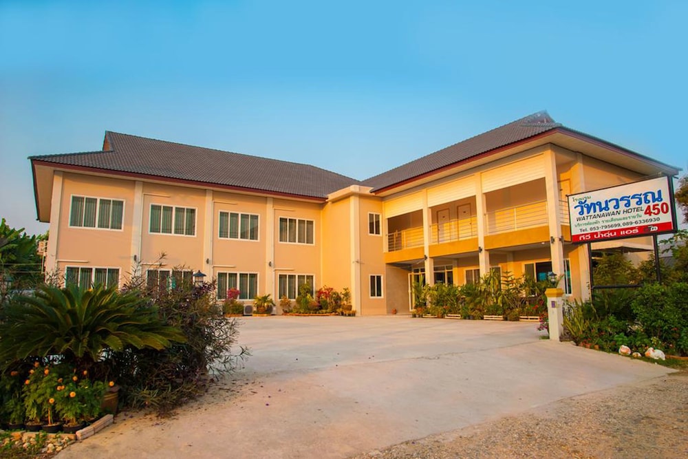 Wattanawan Hotel — hotel in Thoeng