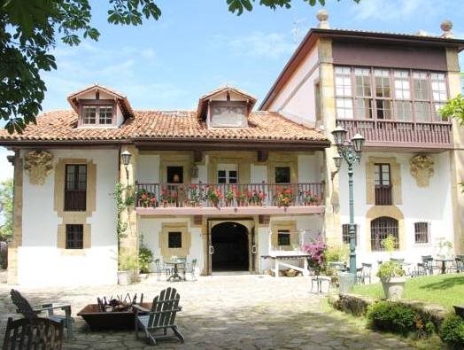 Hostería De Arnuero - carbon neutral hotel in Arnuero