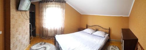 Emiliya — hotel in Tatariv
