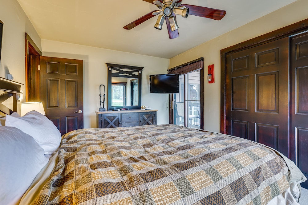 Dillon Vacation Rental: 1 Mi to Keystone Resort - photo 3