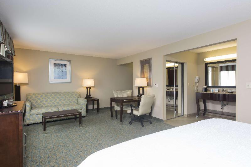 Hampton Inn & Suites Crawfordsville - photo 63