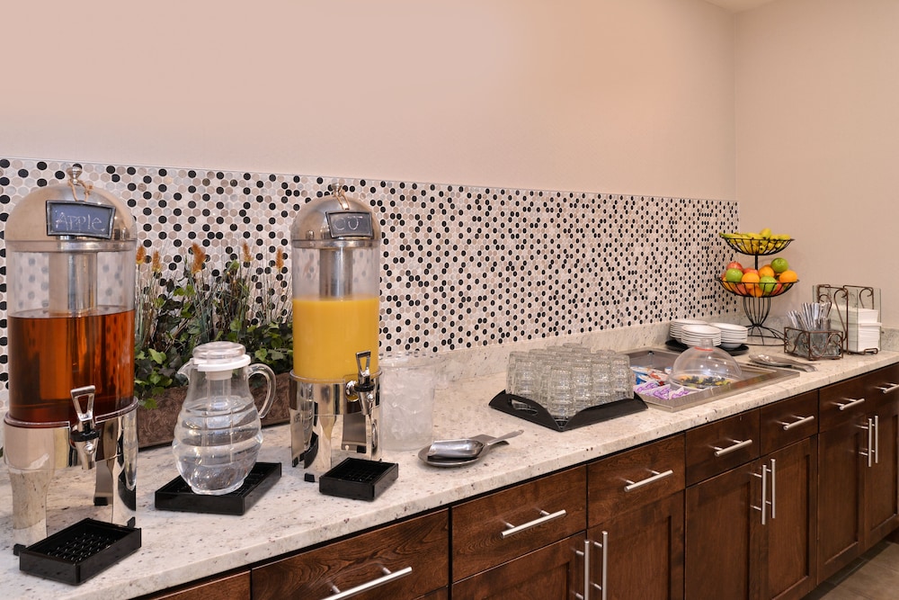 Homewood Suites By Hilton Cincinnati Mason - photo 48