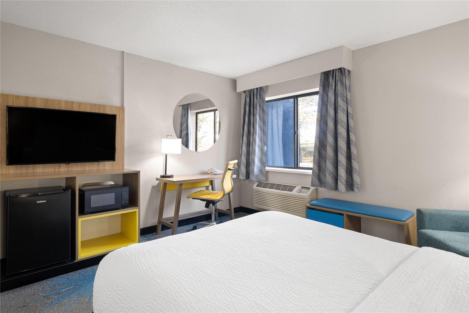 Days Inn By Wyndham Davenport - photo 7