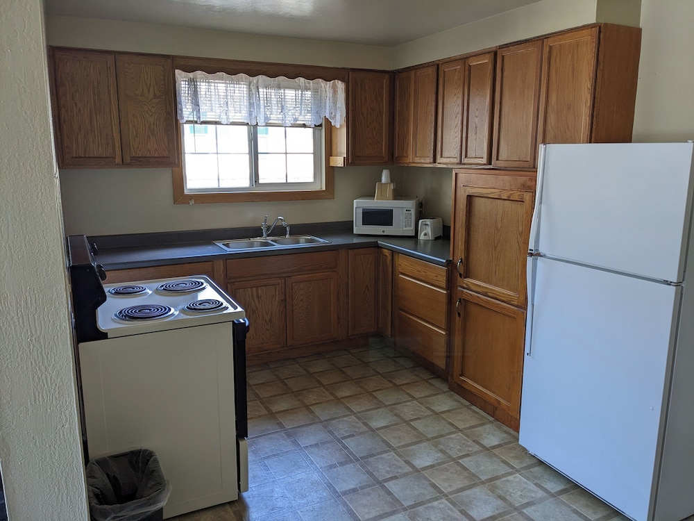 Hi Lo Motel Cafe and RV Park - photo 22