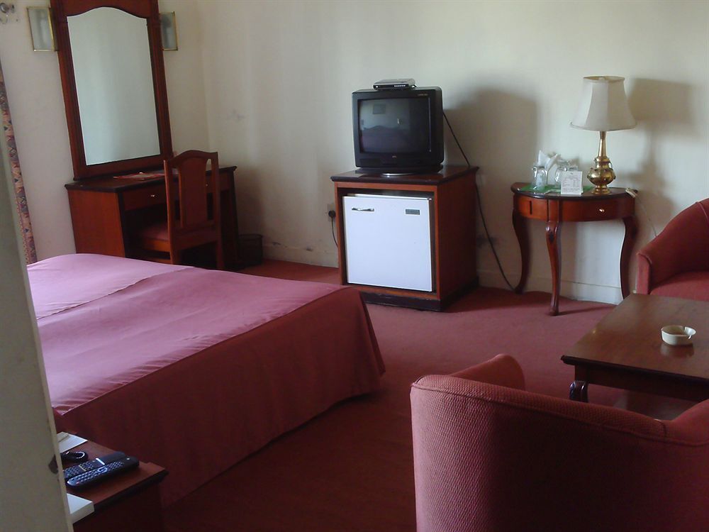 Ritz Hotel - last minute hotel in Mumbai