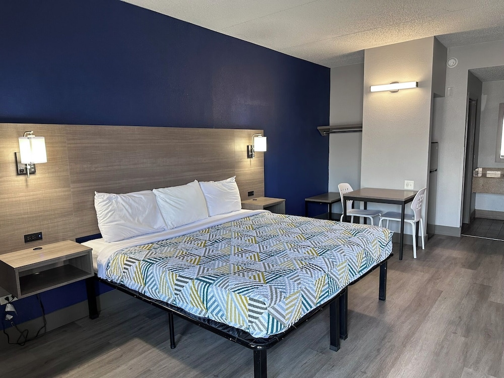 Studio Suites Extended Stay - photo 7
