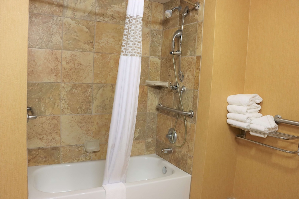 Hampton Inn & Suites Thibodaux - photo 41
