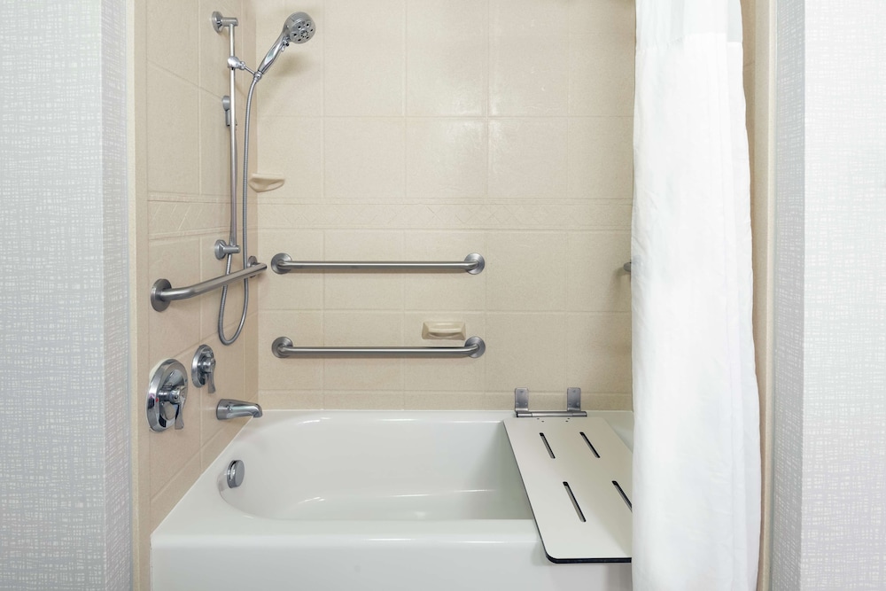 Hampton Inn & Suites Orlando Airport @ Gateway Village - photo 24
