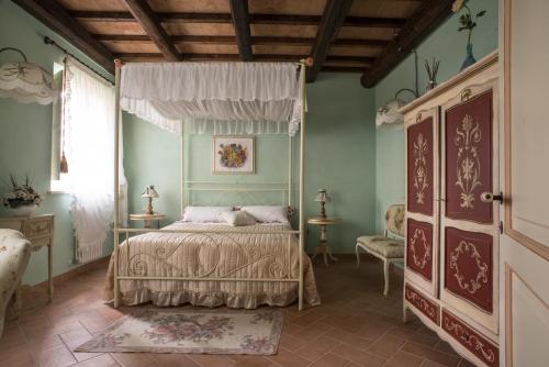 Il Poggianino — 4-Star Luxury Hotel in Poggio Berni, Italy
