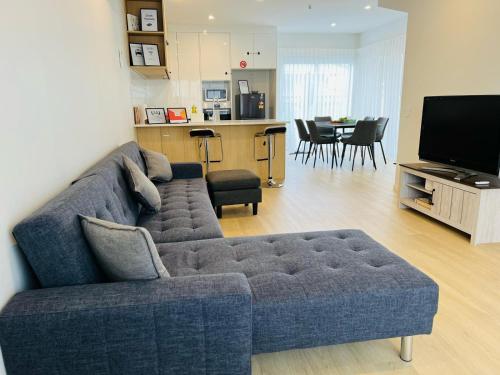 Central Modern 3 Bedroom 3 Bathroom House with Patio and Carpark Lower Hutt City Centre — 4-Star Luxury Hotel in Lower Hutt, New Zealand