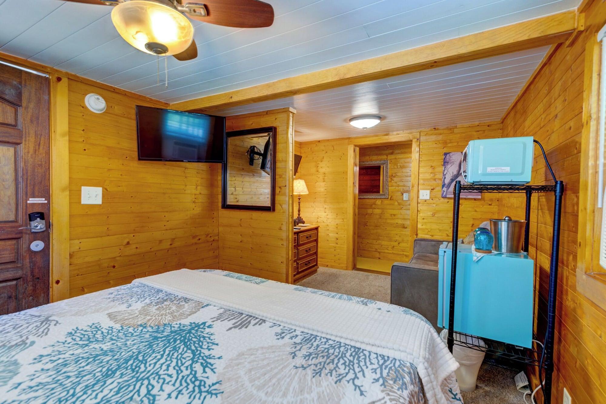 Riverside Inn and Cottages - photo 24