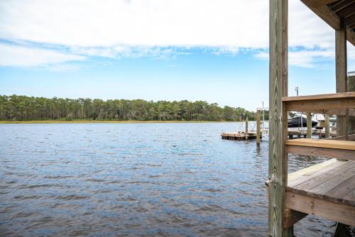 Waterway Haven by Oak Island Accommodations - photo 36