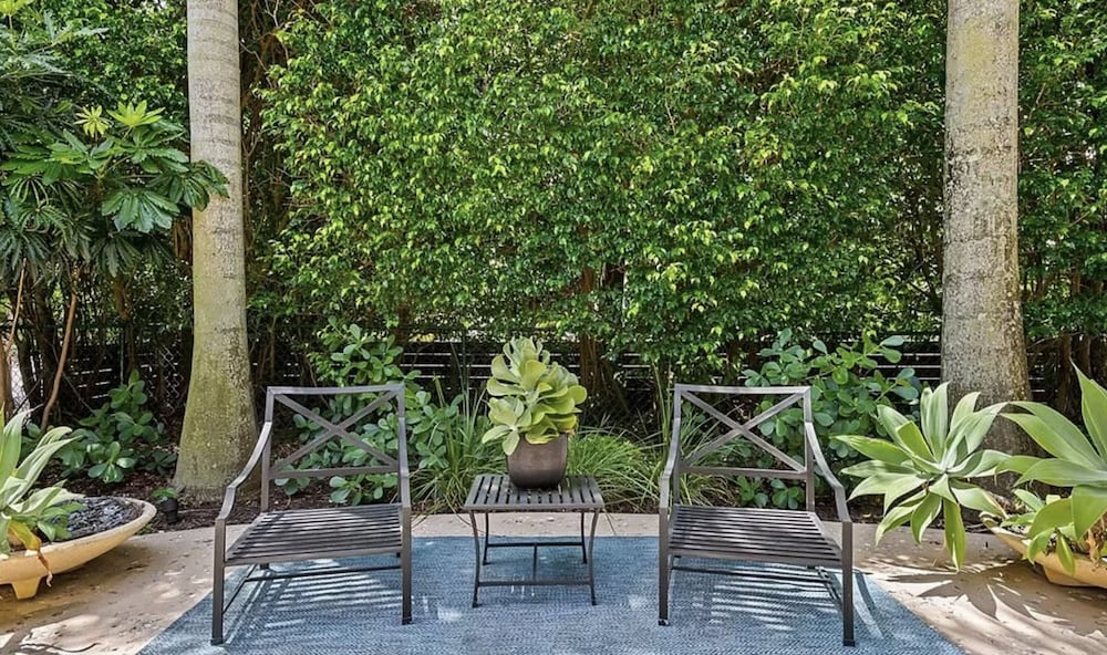 Wilton Manors Stunning Gated Oasis - photo 32