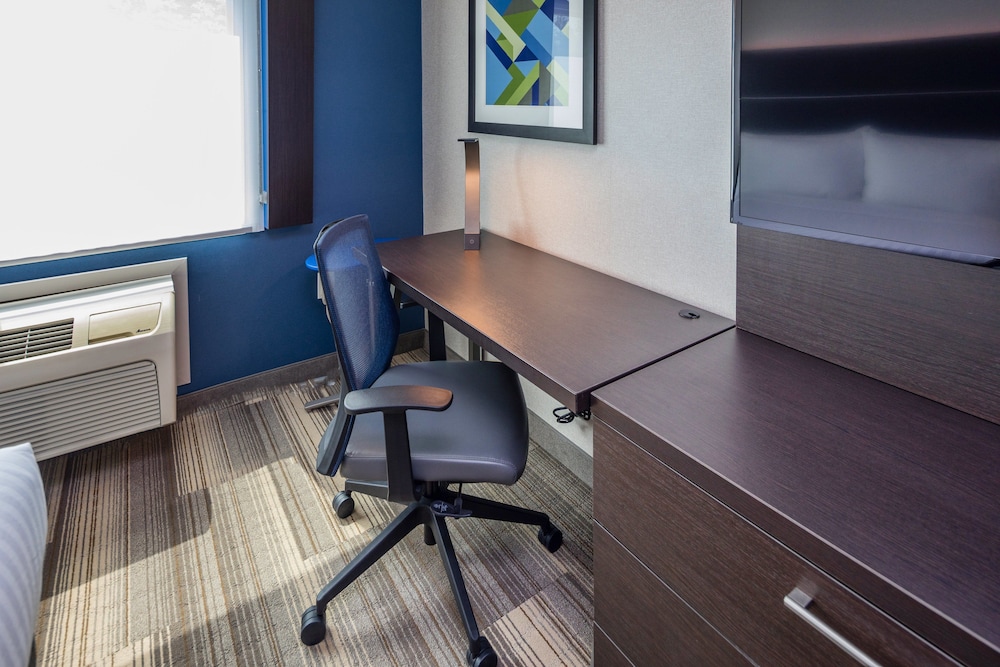 Holiday Inn Express Sunnyvale Silicon Valley by IHG - photo 25