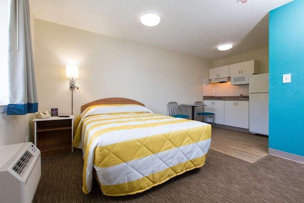 InTown Suites Extended Stay Lewisville TX Valley View Dr - photo 11