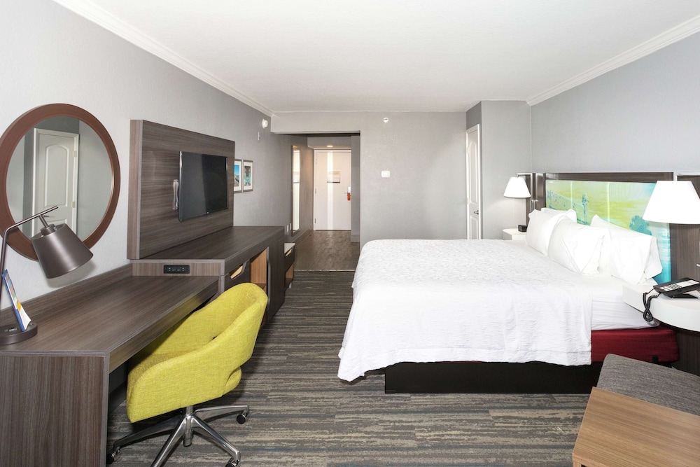 Hampton Inn St. Augustine Beach - photo 25