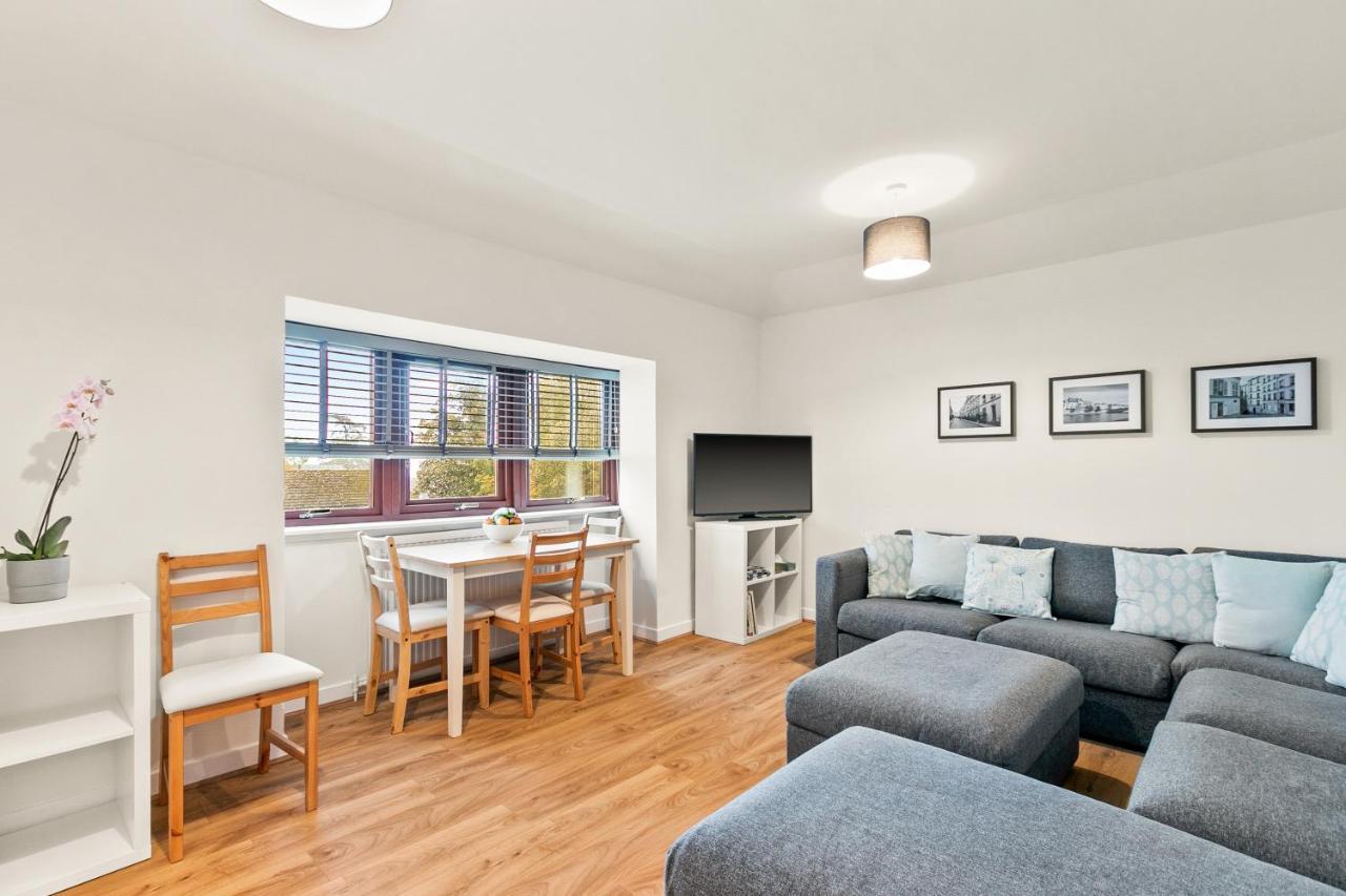 Aspen Apartment — 4-Star Luxury Hotel in Helensburgh, United Kingdom