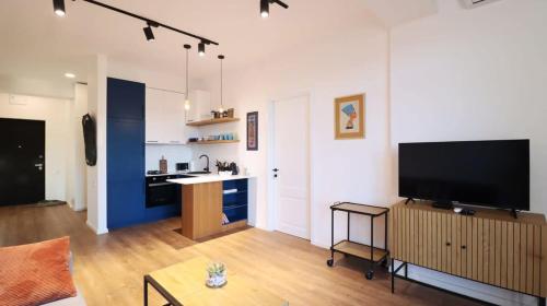 Super Stylish 1BR Apartment Near Fabrica