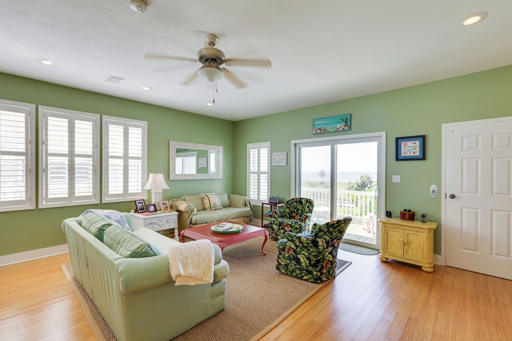 Florida Abode Private Beach Access and Ocean Views — 4-Star Luxury Hotel in Crawfordville, United States
