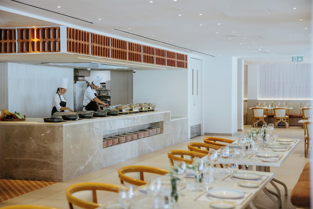 מזון ומשקאות