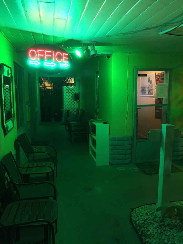 Amber Tides Motel - photo 49