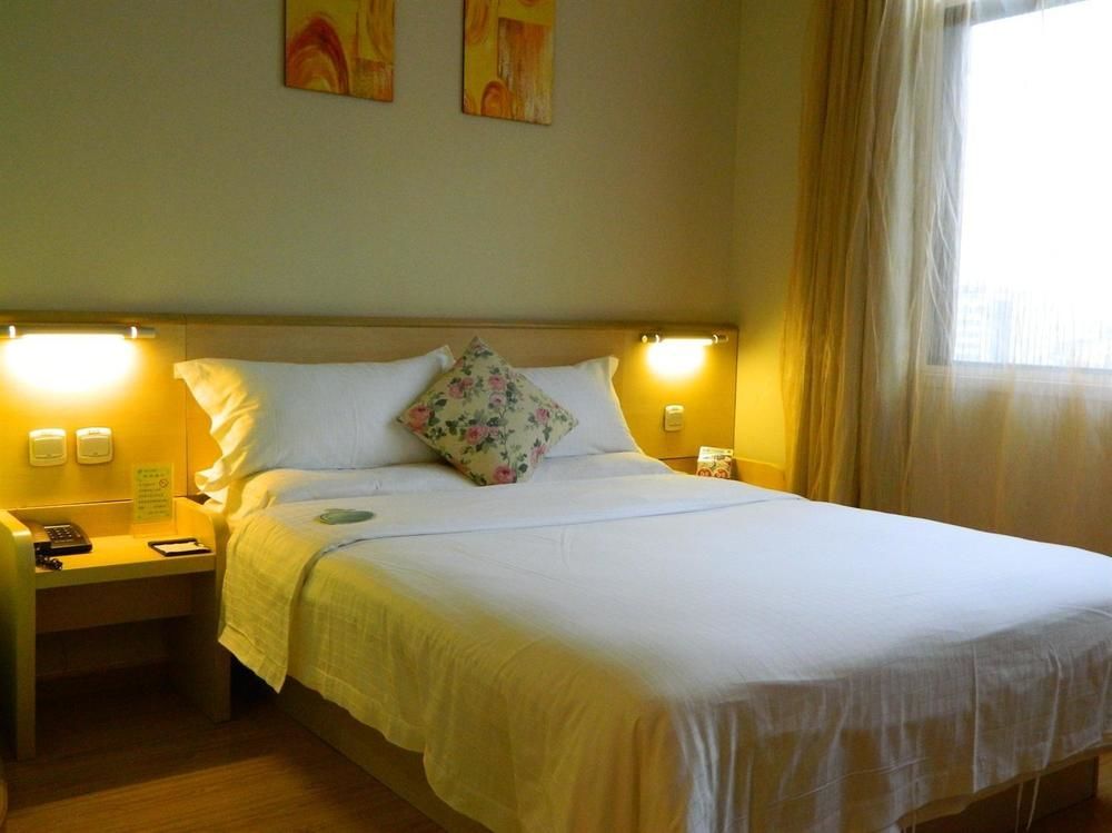 Panlong Jifeng Hotel - last minute hotel in Kunming