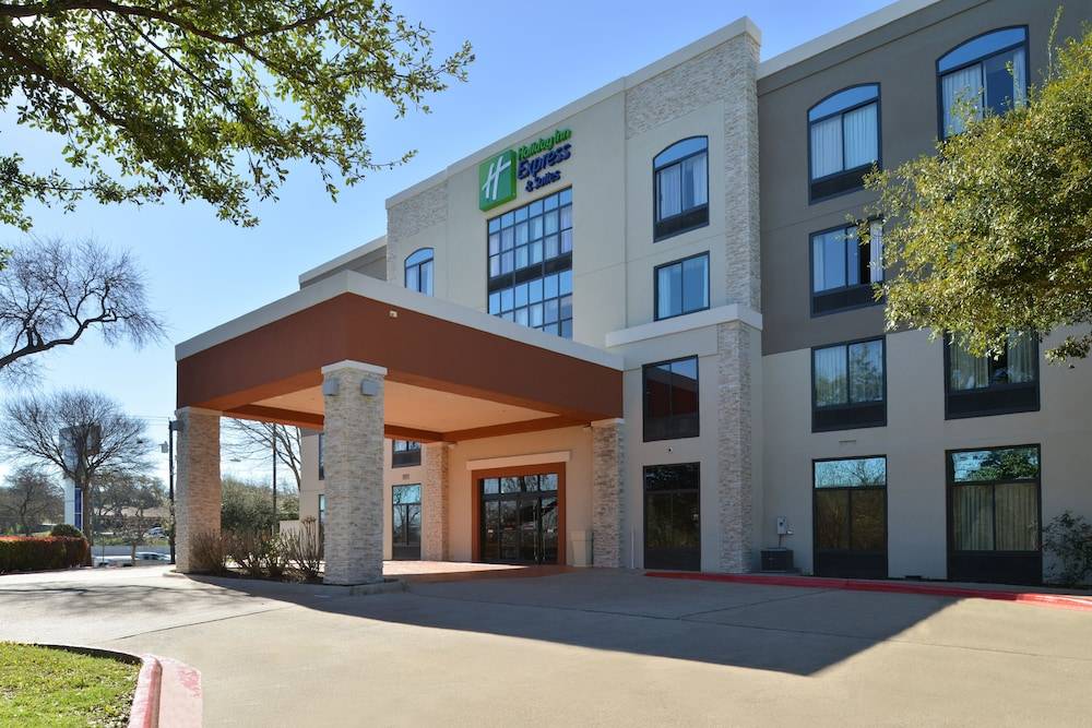 Holiday Inn Express & Suites Austin North Central an IHG Hotel - photo 2