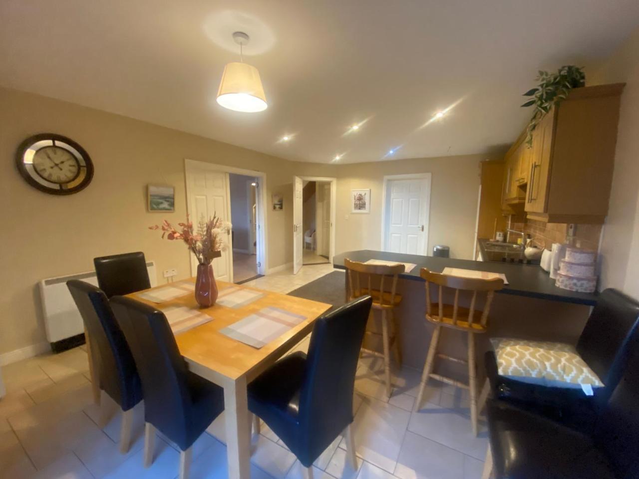Luxury Town House Apartment Carrick On Shannon — 4-Star Luxury Hotel in Carrick-On-Shannon, Republic of Ireland