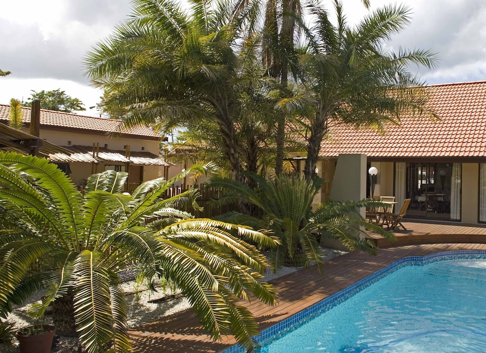 Ibhayi Town Lodge — 4-Star Luxury Hotel in Port Elizabeth, South Africa