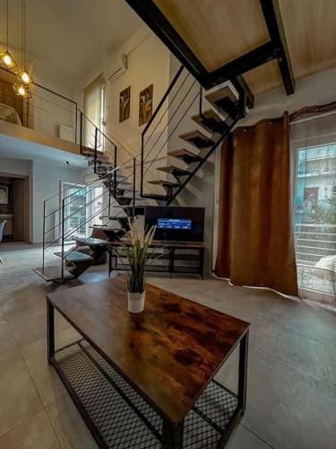 Escala Double Loft 1 & Parking in the City Center — 4-Star Luxury Hotel in Volos, Greece