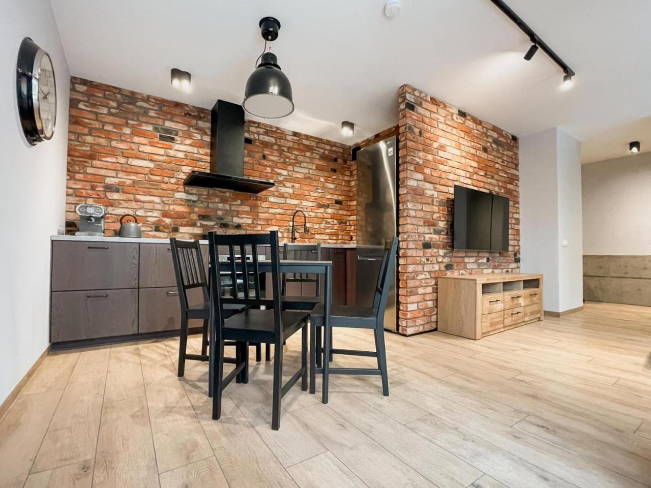 Urban Apartment Deluxe Szczecin Dąbie — 4-Star Luxury Hotel in Szczecin, Poland