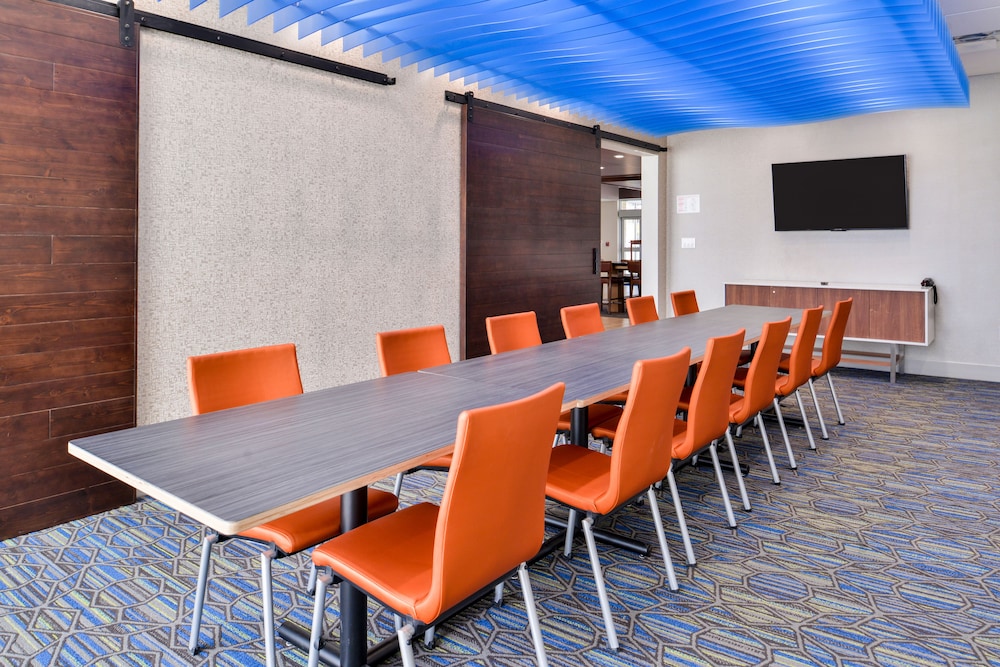 Holiday Inn Express Early by IHG - photo 37