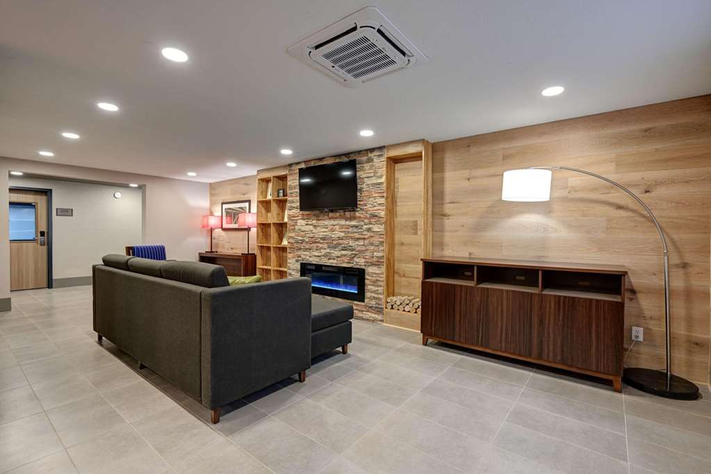 Country Inn & Suites by Radisson Pierre SD - photo 2