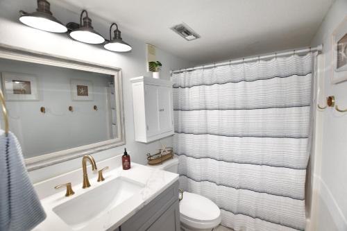 0407 Waters Edge Resort 1 Bedroom Condo by RedAwning - photo 21