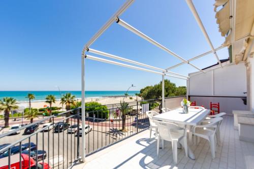 Appartamento Terrazza Sirena MyHo Casa — 4-Star Luxury Hotel in Tortoreto Lido, Italy