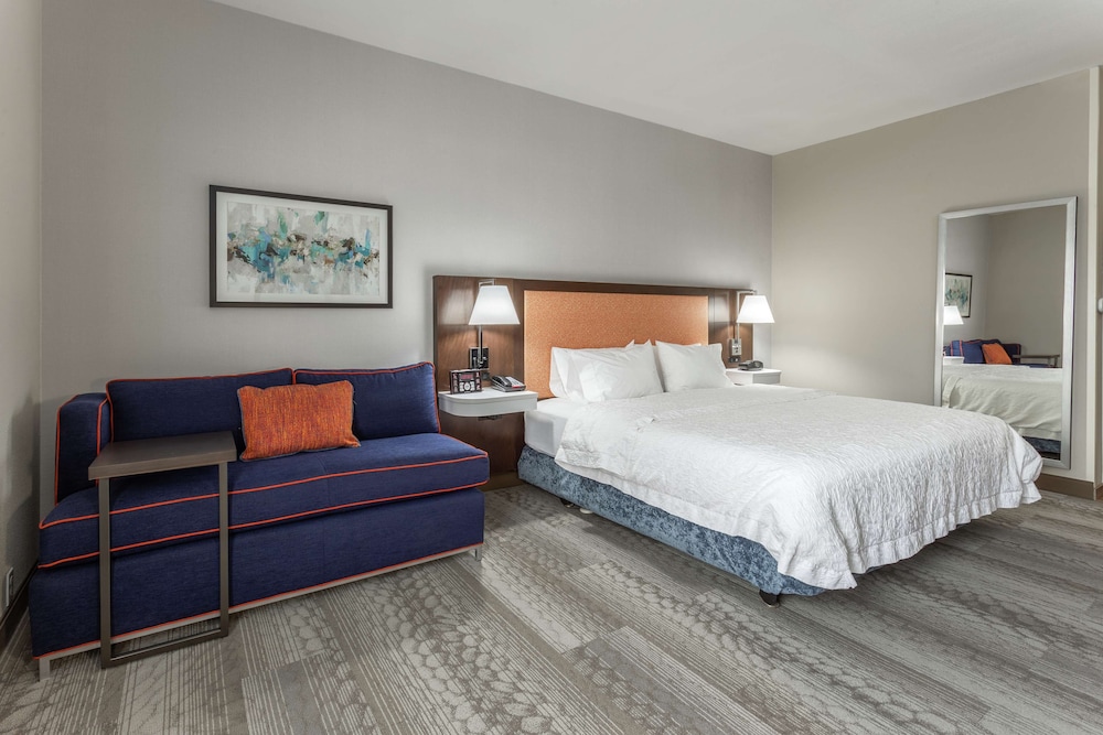 Hampton Inn Jefferson City at Capital Mall - photo 8