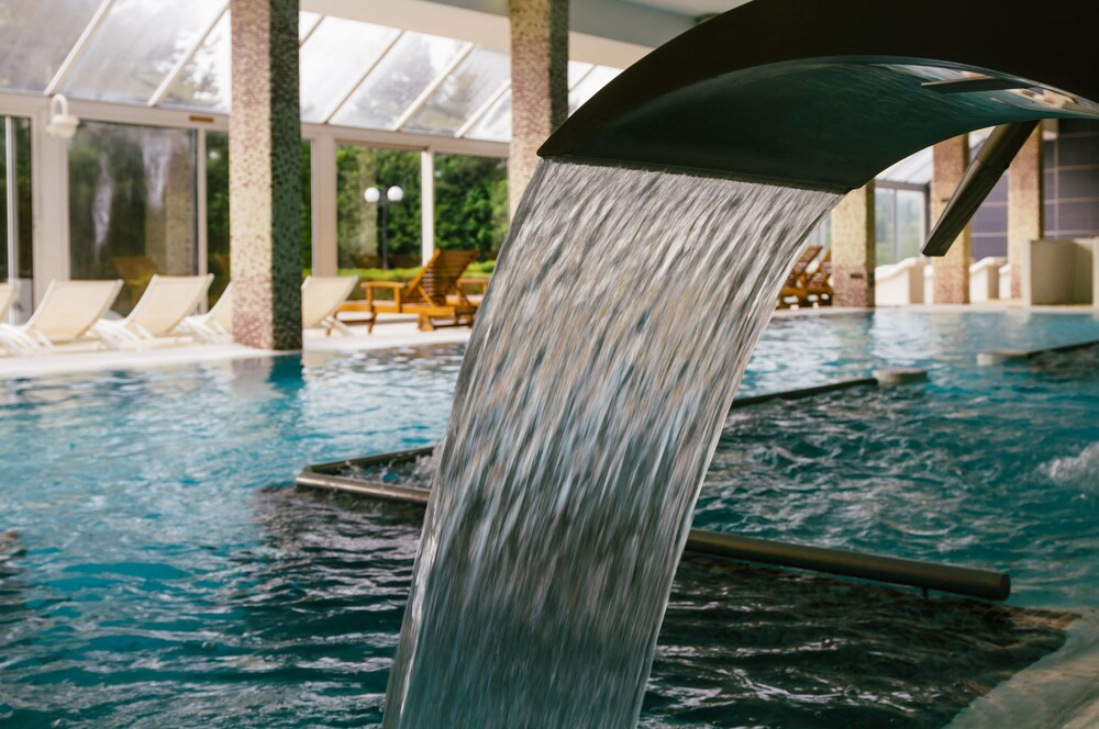 Chateau Les Dryades — 4-Star Luxury Hotel in La Chatre, France