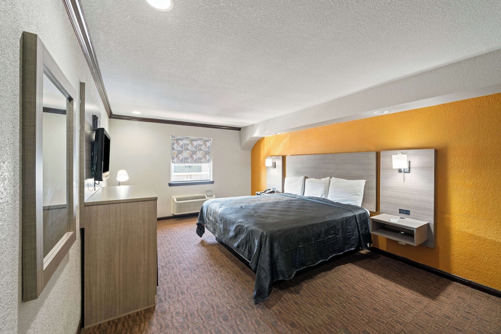 Americas Best Value Inn & Suites Brenham - photo 12