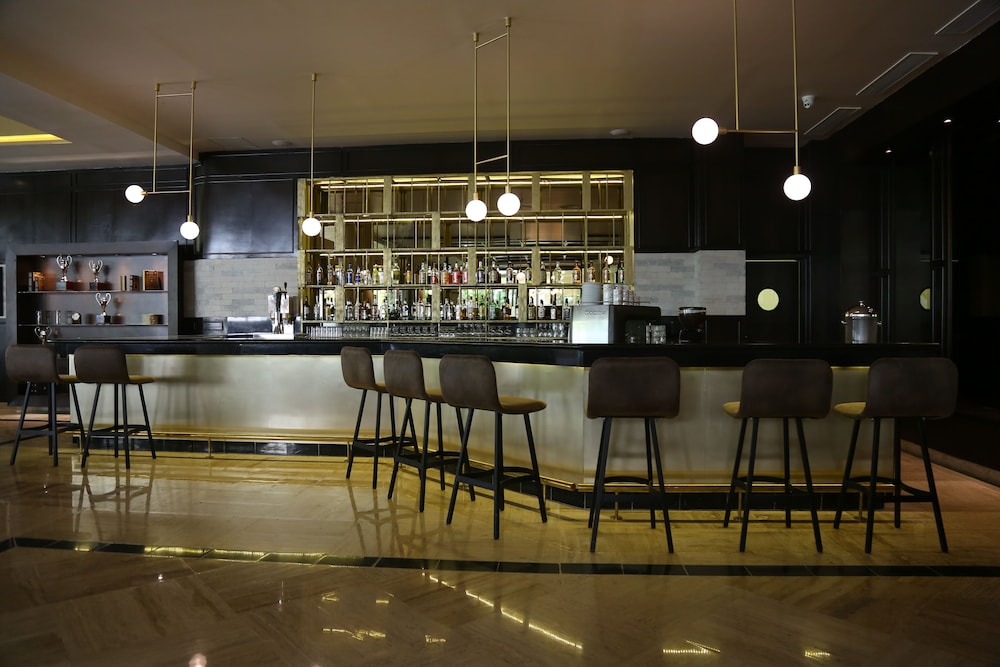 Sports bar