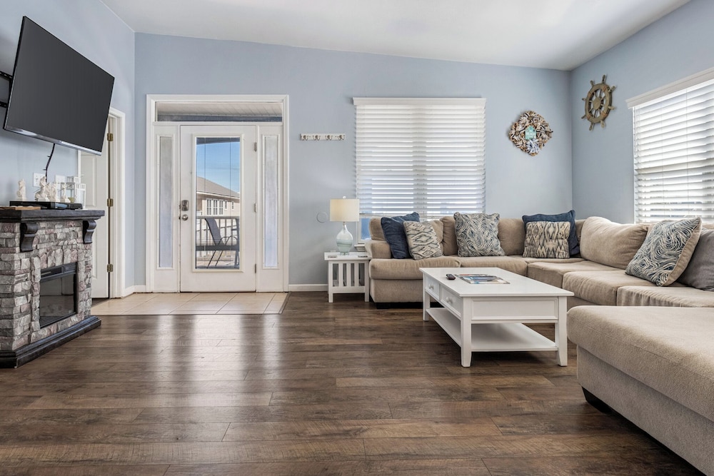 Poseidon Palace in Gulf Shores, United States