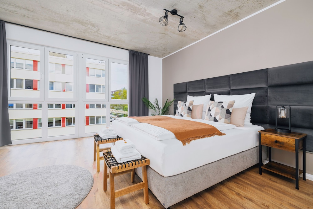 Svyvo Cologne Serviced Apartments Ehrenfeld — 4-Star Luxury Hotel in Koeln, Germany