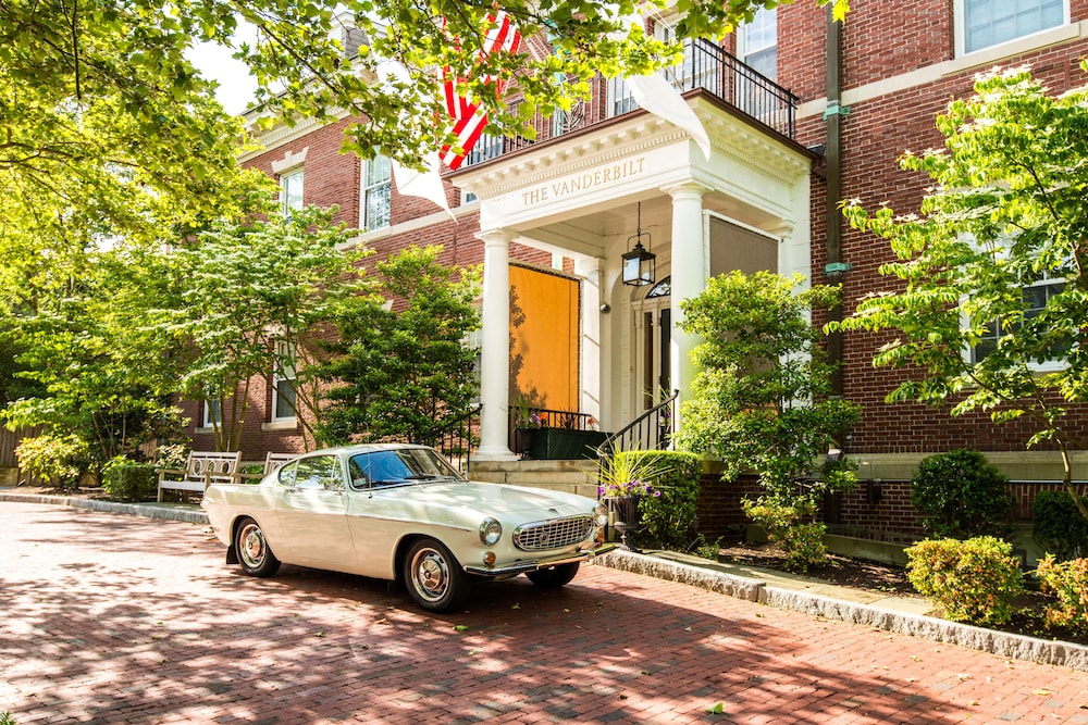The Vanderbilt Auberge Collection - photo 54