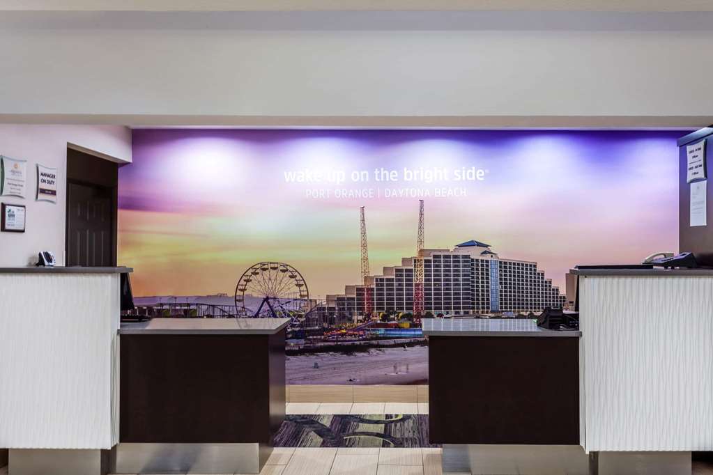 La Quinta Inn & Suites by Wyndham Port Orange Daytona - photo 10