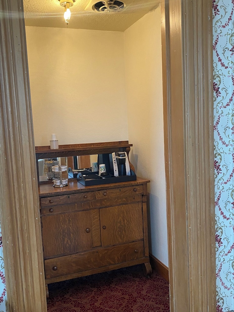 Decker Hotel - photo 44
